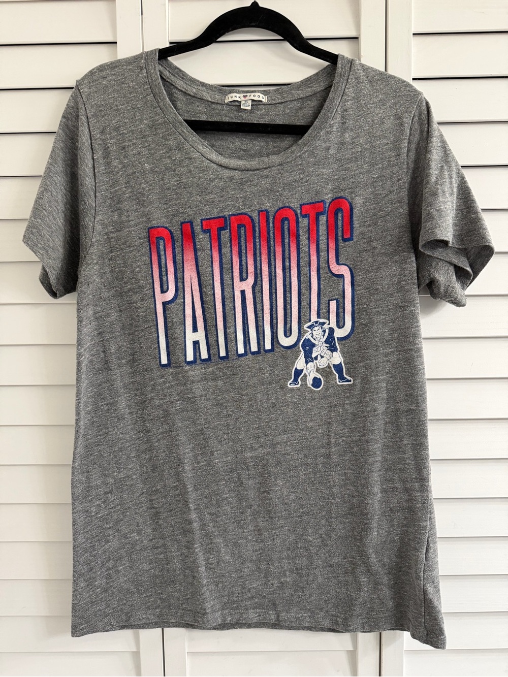 Women's Junk Food Clothing Gray New England Patriots Short Sleeve Tee